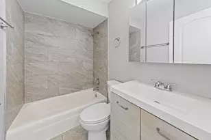1060 W Hollywood Ave, Chicago, IL 60660 - Photo 12