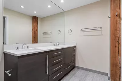 [Address not provided], Chicago, IL 60654 - Photo 18