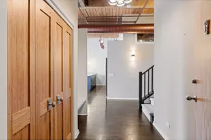 [Address not provided], Chicago, IL 60654 - Photo 2