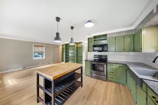507 W Wesley St, Wheaton, IL 60187 - Photo 8