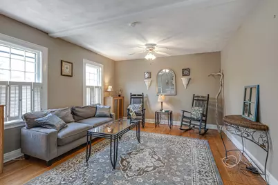 389 E Deerpath Road #1, Lake Forest, IL 60045 - Photo 10