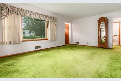 2811 Horton Street, Rockford, IL 61109 - Photo 6