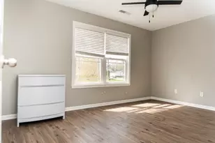 1721 W River St, Dixon, IL 61021 - Photo 8