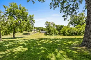 11S056 Madison St, Burr Ridge, IL 60527 - Photo 6