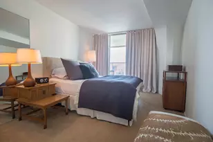 300 N State St, Chicago, IL 60654 - Photo 8