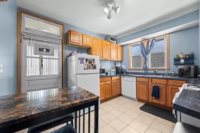 5848 W Catalpa Avenue, Chicago, IL 60630 - Photo 8