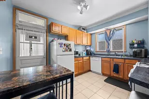 5848 W Catalpa Ave, Chicago, IL 60630 - Photo 8