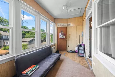 5848 W Catalpa Avenue, Chicago, IL 60630 - Photo 12