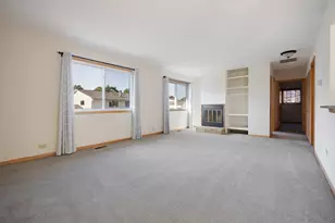 717 Whitesail Dr, Schaumburg, IL 60194 - Photo 8