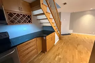 744 W Gordon Terrace, Chicago, IL 60613 - Photo 6