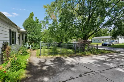 307 Edinburgh Drive, Lockport, IL 60441 - Photo 4