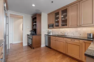 55 E Erie St, Chicago, IL 60611 - Photo 10