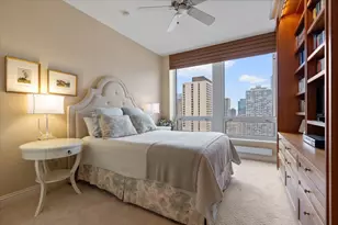 55 E Erie St, Chicago, IL 60611 - Photo 18