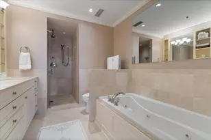 55 E Erie St, Chicago, IL 60611 - Photo 16