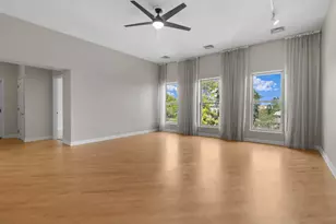 111 E Van Buren St, Woodstock, IL 60098 - Photo 2