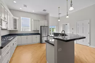 111 E Van Buren St, Woodstock, IL 60098 - Photo 14