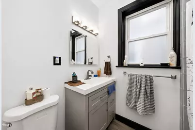 1121 N Lawndale Avenue, Chicago, IL 60651 - Photo 8