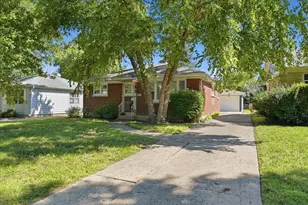 271 Dalton Ave, Mundelein, IL 60060 - Photo 24
