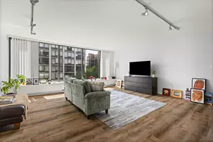 5455 N Sheridan Rd, Chicago, IL 60640 - Photo 2