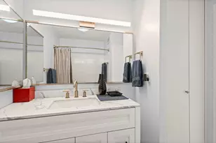5455 N Sheridan Rd, Chicago, IL 60640 - Photo 12