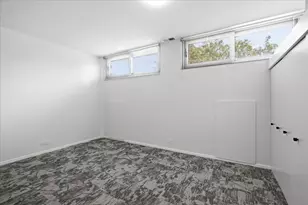 4170 N Marine Dr, Chicago, IL 60613 - Photo 12