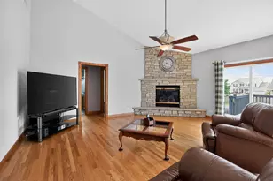 431 N Patricia Ln, Hampshire, IL 60140 - Photo 8