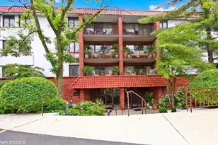 2046 St Johns Ave, Highland Park, IL 60035 - Photo 1