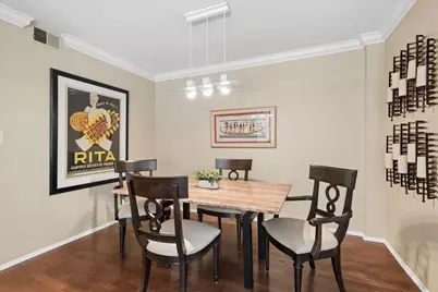 2046 Saint Johns Avenue #3H, Highland Park, IL 60035 - Photo 4