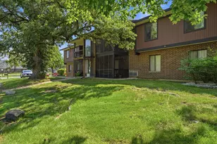 4704 W Northfox Ln, McHenry, IL 60050 - Photo 1
