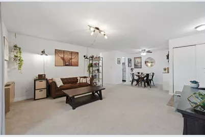 4704 W Northfox Lane #H-7, McHenry, IL 60050 - Photo 4