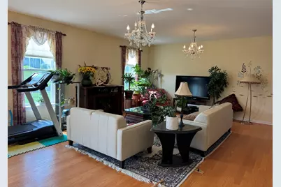 19 N Empress Drive, Hawthorn Woods, IL 60047 - Photo 8