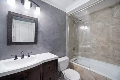 109 Crest Avenue, Elk Grove Village, IL 60007 - Photo 14