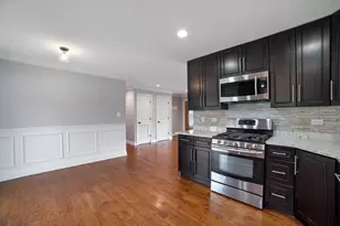109 Crest Ave, Elk Grove Village, IL 60007 - Photo 10