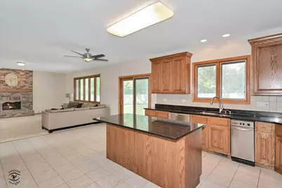 365 Crestwood Road, Wood Dale, IL 60191 - Photo 14
