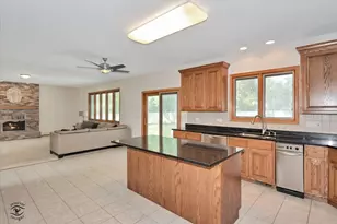 365 Crestwood Rd, Wood Dale, IL 60191 - Photo 14