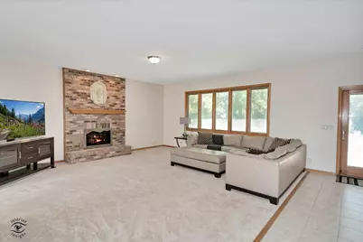 365 Crestwood Road, Wood Dale, IL 60191 - Photo 10
