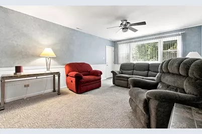 8828 W 98th Street, Palos Hills, IL 60465 - Photo 14