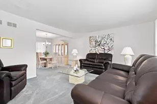 8828 W 98th St, Palos Hills, IL 60465 - Photo 4
