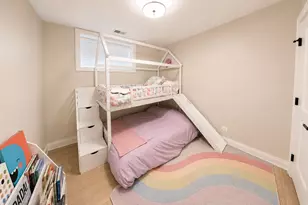 1225 W Addison St, Chicago, IL 60613 - Photo 16