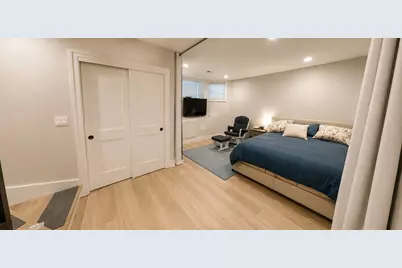 1225 W Addison Street #1, Chicago, IL 60613 - Photo 18