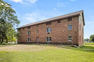 170 Round House St, Braidwood, IL 60408 - Photo 2