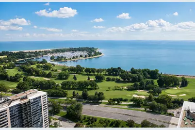655 W Irving Park Road #4403, Chicago, IL 60613 - Photo 18