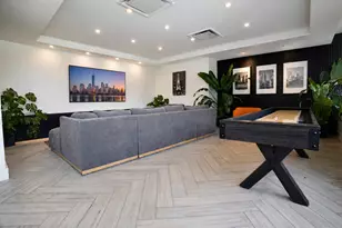 655 W Irving Park Rd, Chicago, IL 60613 - Photo 24