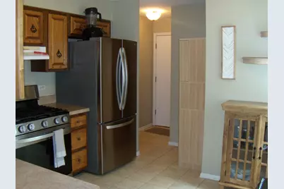 61 Westwood Square, Indian Head Park, IL 60525 - Photo 6