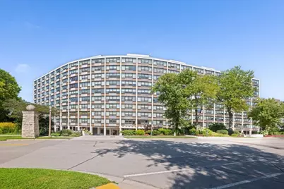 1630 Sheridan Road #5G, Wilmette, IL 60091 - Photo 1