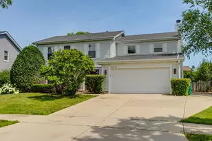 410 Lamont Terrace, Buffalo Grove, IL 60089 - Photo 2