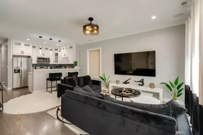 4634 S Langley Avenue #1, Chicago, IL 60653 - Photo 6