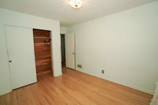 2011 Douglas St, Joliet, IL 60435 - Photo 18