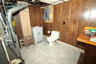 2011 Douglas St, Joliet, IL 60435 - Photo 30