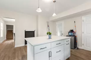 556 Caroline Pl, Waukegan, IL 60085 - Photo 10
